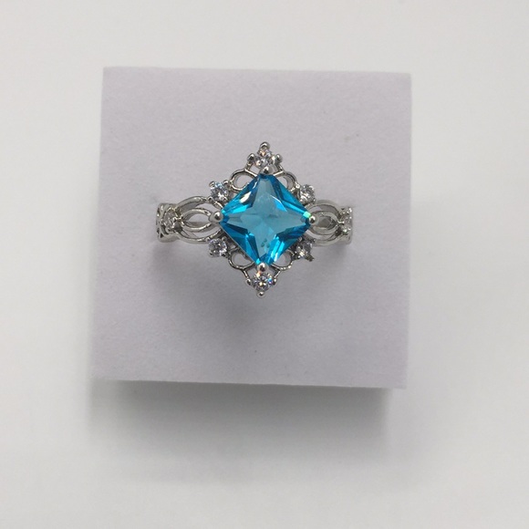 925 Silver 2.4 CT Blue sapphire size 8. RING - Picture 2 of 6